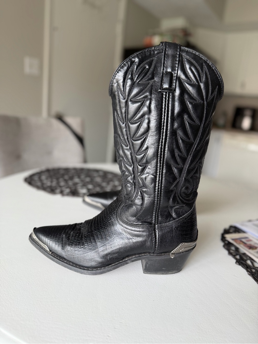 Men’s Dingo Black Leather Western Cowboy Boots with Silver Toe Accents - Picture 8 of 16